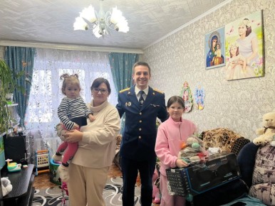 Помощник руководителя следственного управления принял участие в акции «Ёлка желаний»